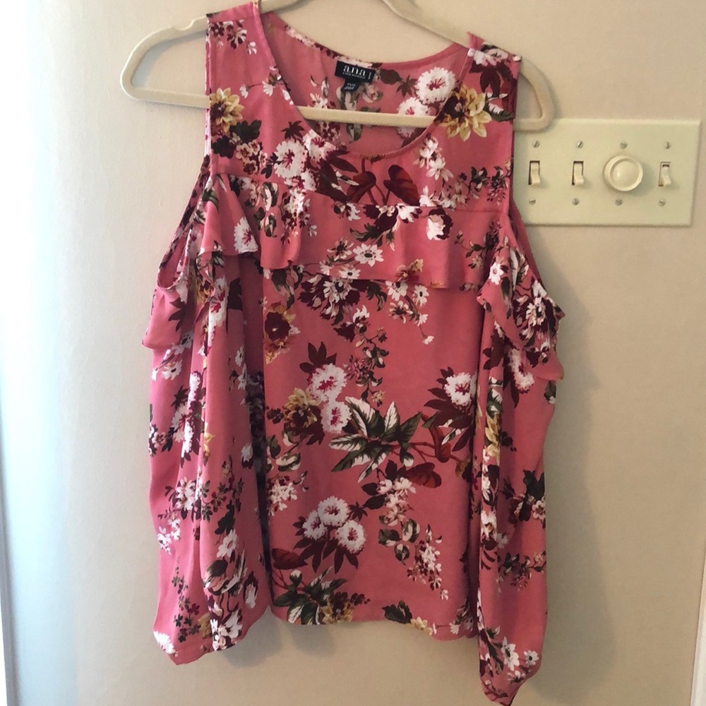Floral cold shoulder blouse